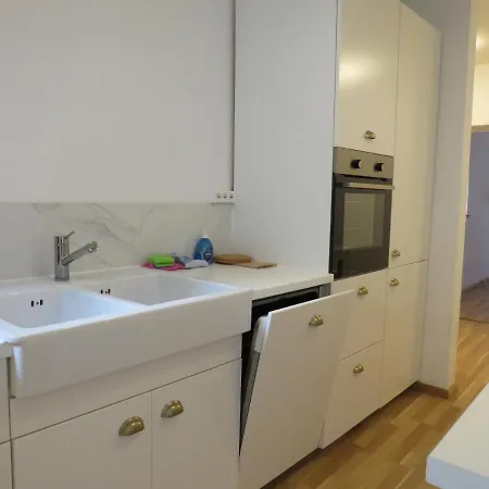 Apartment L8 Street - Mollstrasse 28