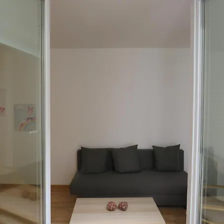 L8 Street - Mollstrasse 28 Apartment *